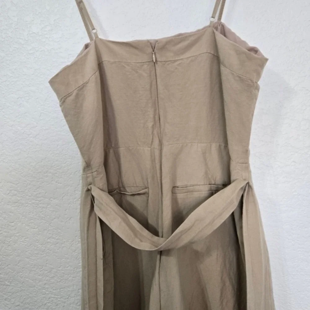 Banana Republic Tan Beige Wide‎ Leg Jumpsuit Square Neck Spaghetti Strap Size 8